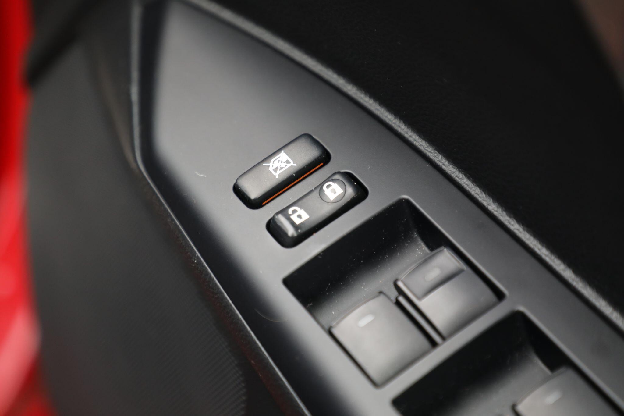 Large vehicle image